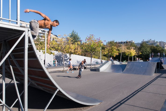 Parc Clichy-Batignolles - Martin Luther King, Paris, 2014.  Paysagiste atelier Jacqueline Osty et associés.